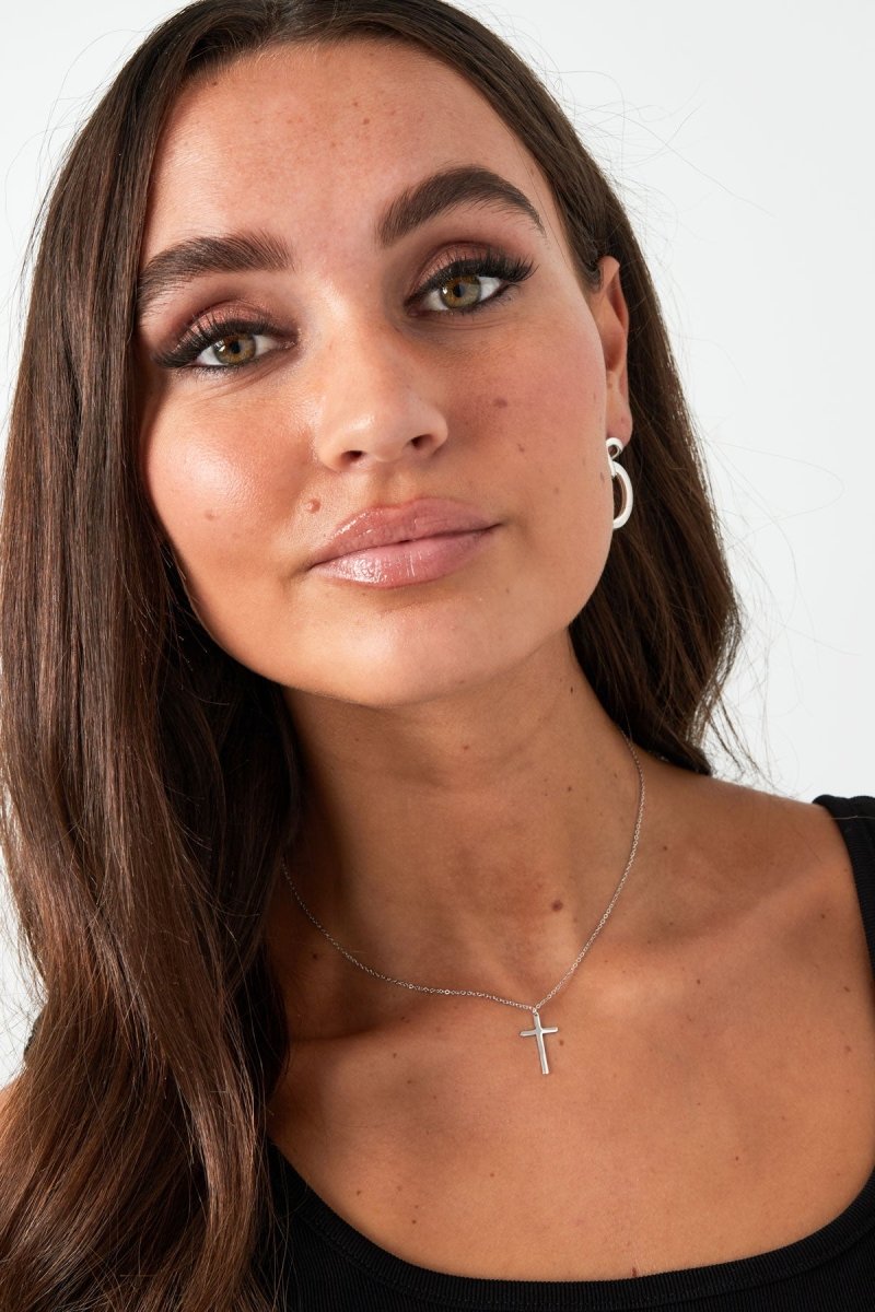 Cross Charm Ketting Zilverkleurig