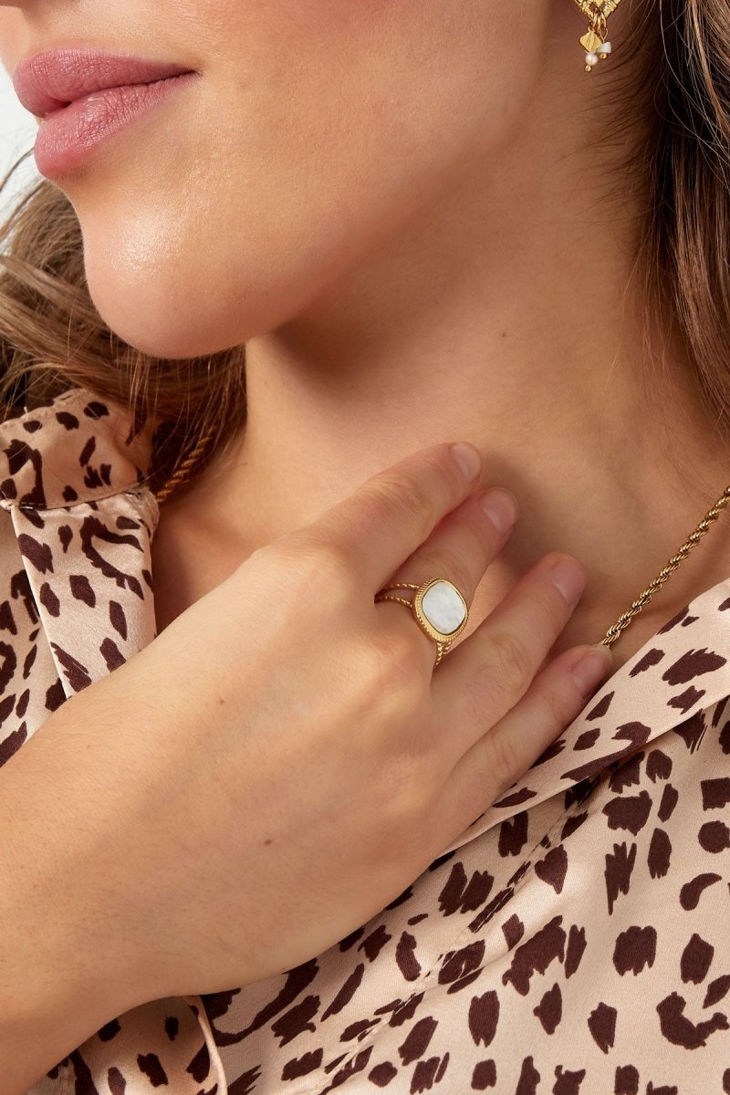 Rectangular Stone Ring Roze Goudkleurig