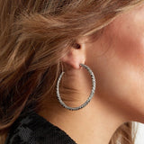 Twisted Hoop Large Oorbellen Goudkleurig