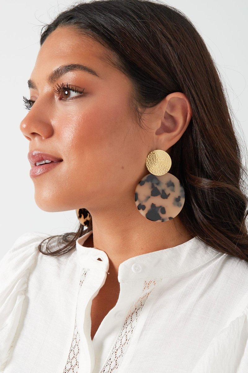Tortoise Camel Statement Oorbellen Goudkleurig