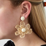 Raffia Flower Oorbellen Beige