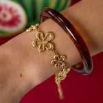 Playful Flowers Armband Zilverkleurig zijkant - Mae Lilly