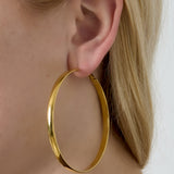 Basic Hoop Maat L Oorbellen Goudkleurig