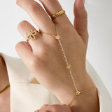 Floral Glow Hand Chain Goudkleurig