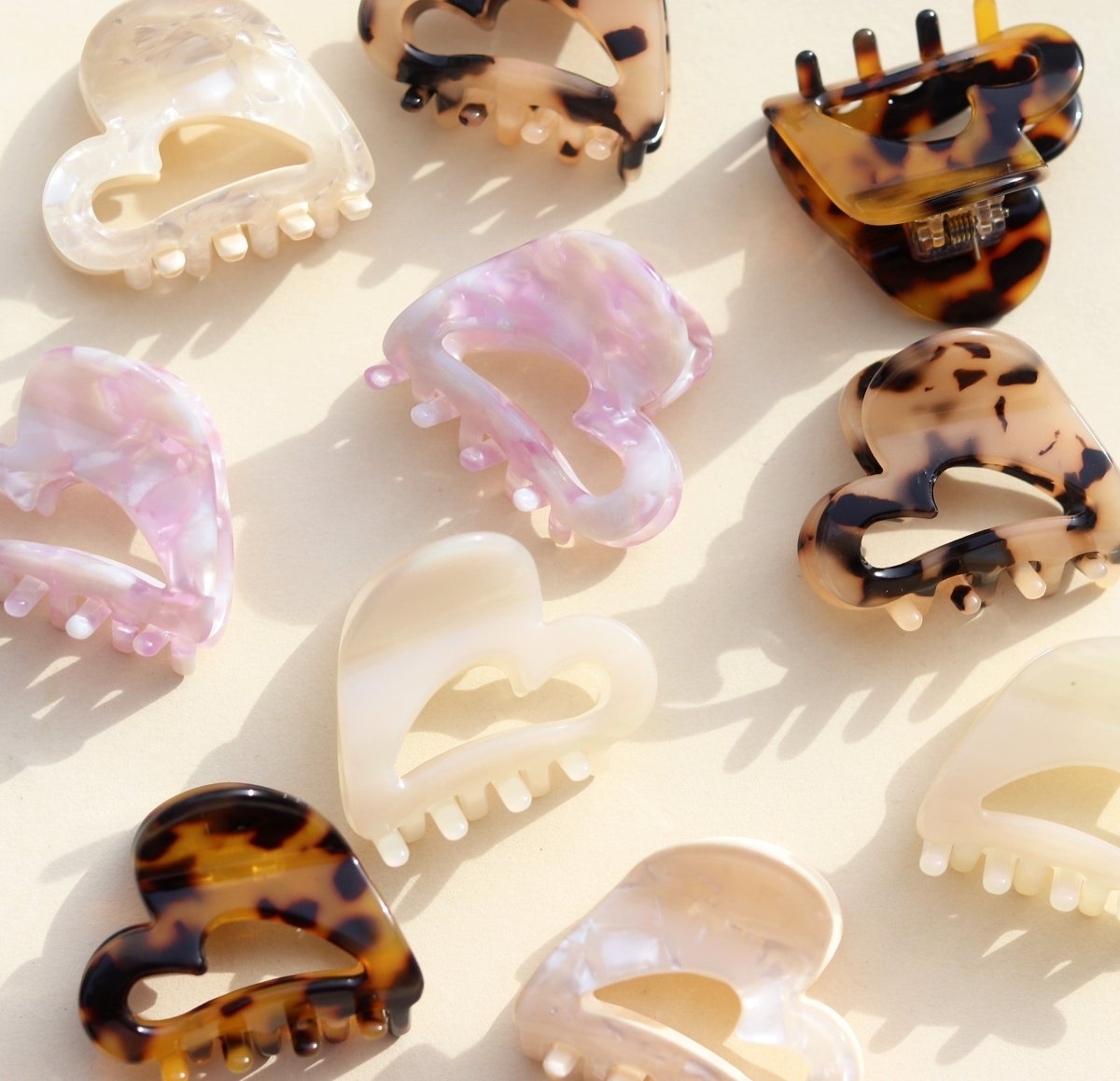 Haarklem Heart Shaped Off - white
