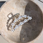 Haarklem Flowers & Pearls – afbeelding 2 | Mae Lilly