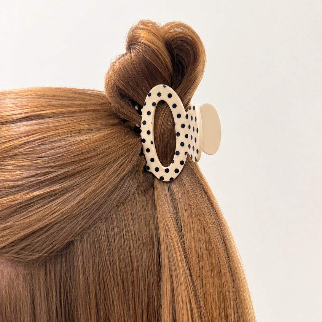 Haarklem Oval Round Beige Polkadots | Mae Lilly
