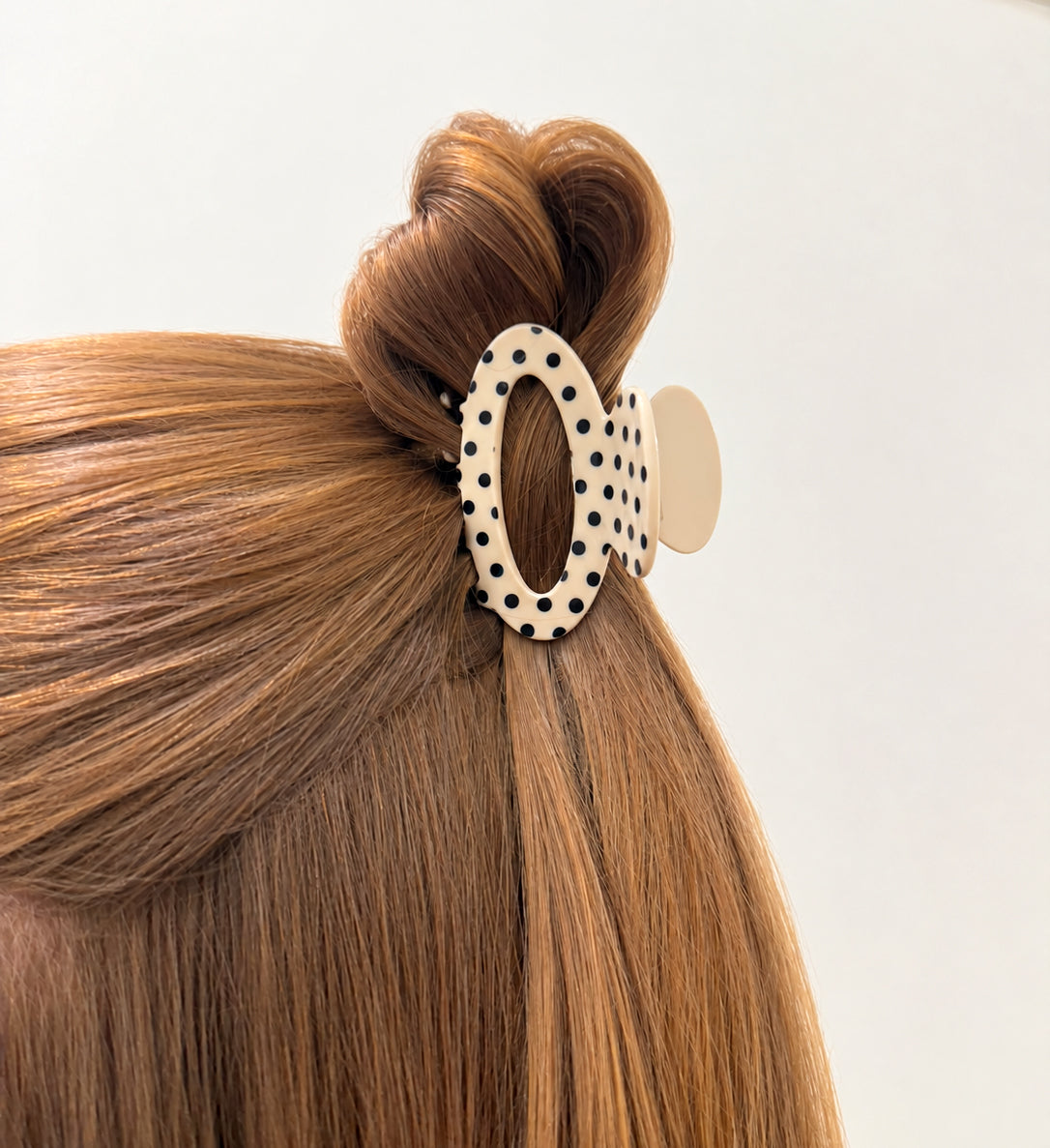 Haarklem Oval Round Beige Polkadots | Mae Lilly