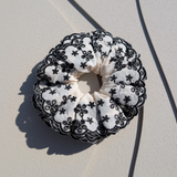 Noir Élégance Scrunchie