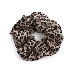 Petite Leopard Scrunchie voorkant - Mae Lilly