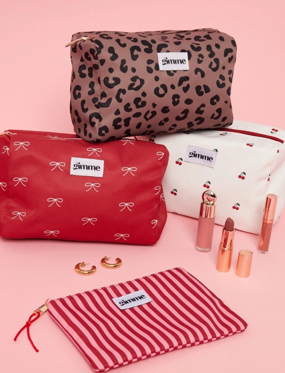 Make - up Bag Hearts White