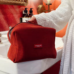 Make-up Tas Waffle Burgundy detail - Mae Lilly