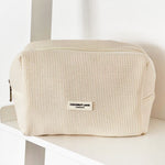 Make-up Tas Waffle Crème zijkant - Mae Lilly