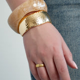 Honey Glow Bangle Armband