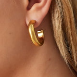 Thick Half Hoop Oorbellen Goudkleurig